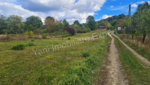 Teren de vânzare în comuna Poienarii de Argeș, sat Ioanicești, județ Argeș. - imagine 13