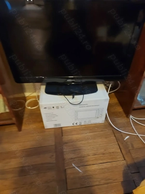 Vând tv.philips cu diagonala 95