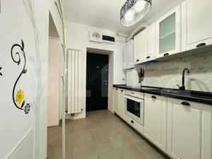 Apartament cu 2 camere renovat, in vila - Ultracentral - imagine 5