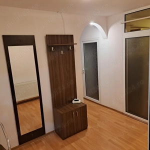 Închiriez apartament 3 cameew central  bulevard A I CUZA  - imagine 8