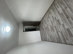 Apartament de vânzare cu 3 camere Tecuci  - imagine 7