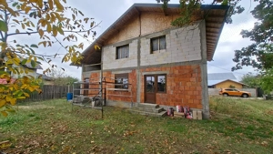 Casă Suseni-Cersani construcție solidă, teren 578 mp, zona superba - imagine 3