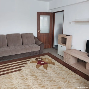 Apartament in vila la etajul 2,zona Shopping City. 