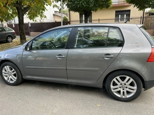 VW Golf 5 Tour benzină - imagine 5