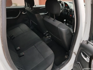 Dacia Duster 4*4-An 2012 Motor 1.5 Diesel Euro 5 - imagine 8 Dacia Duster 4*4-An 2012 Motor 1.5 Diesel Euro 5 - imagine 8