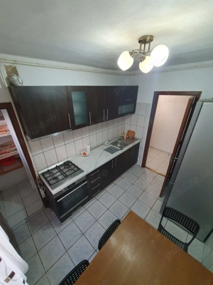  Apartament 3 camere de închiriat   decomandat, etaj 4 4  