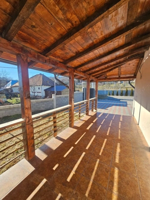 Casă de vânzare în comuna Albeștii de Argeș, sat Dobroțu, județ Argeș.  - imagine 13