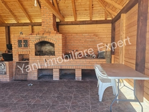 Casă de vânzare în comuna Albeștii de Argeș, sat Dobroțu, județ Argeș.  - imagine 14