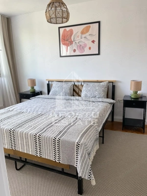 Aparatament cu 2 camere , modern cu centrala propie ,Zona Take Ionescu