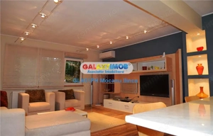 Inchiriere apartament 3 camere, in Ploiesti, zona Democratiei