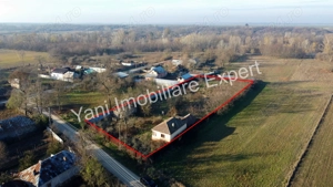 Casă + teren de vânzare în comuna Bârla, sat Urlueni, Județ Argeș.