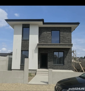 Vilă P+1 de vânzare