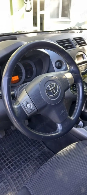 Toyota rav4 benzina manuală de vânzare.  - imagine 6
