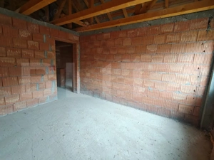 Casa individuala la rosu, 150mp, 500eurp/mp, Agarbiciu - imagine 5 Casa individuala la rosu, 150mp, 500eurp/mp, Agarbiciu - imagine 5