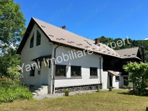 Casă de vânzare în comuna Sălătrucu, sat Sălătrucu, Judet Argeș ( Valea Topologului ).