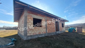 Casă de vânzare în comuna Șuici, sat Șuici, județ Argeș. - imagine 3