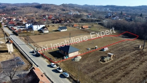 Casă de vânzare în comuna Șuici, sat Șuici, județ Argeș. - imagine 16