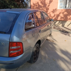 Dezmembrez Skoda Fabia  - imagine 5