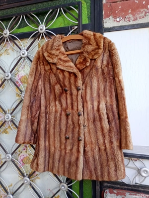 Scurtă din blană naturală de vulpe 