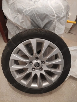 Vând roți echipate cu cauciucuri de iarnă