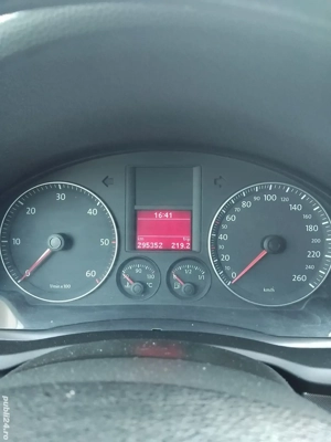 Vând urgent Volkswagen Golf 5