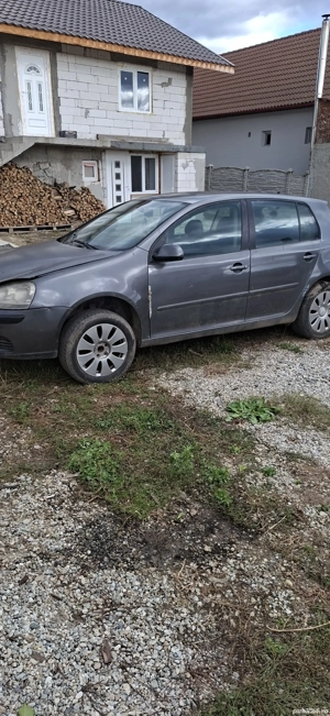 Dezmembrez Vw Golf 5  - imagine 4