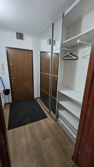 INCHIRIEZ Garsoniera zona Centrala - imagine 2