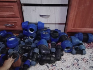 Vand piese instalati sanitare