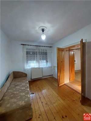 Casa P+M cu anexe in Vladimirescu - imagine 11