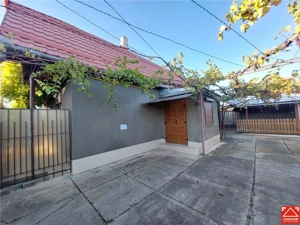 Casa P+M cu anexe in Vladimirescu - imagine 2