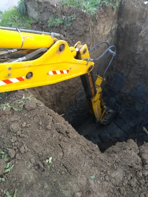 Închiriez,efectuez lucrări cu buldoexcavatorul - imagine 4