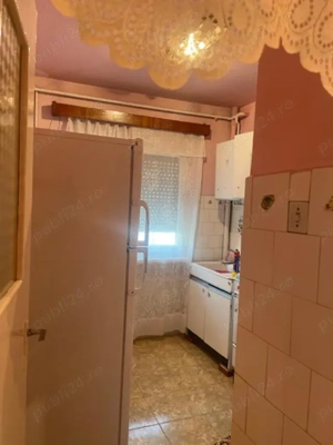 Vand apartament , 2 camere , semidecomandat , etaj 4 ,  str. Castanilor nr.5 C, Micro 1 - imagine 2 Vand apartament , 2 camere , semidecomandat , etaj 4 ,  str. Castanilor nr.5 C, Micro 1 - imagine 2