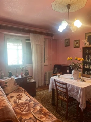 Vand apartament , 2 camere , semidecomandat , etaj 4 ,  str. Castanilor nr.5 C, Micro 1 - imagine 6 Vand apartament , 2 camere , semidecomandat , etaj 4 ,  str. Castanilor nr.5 C, Micro 1 - imagine 6