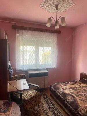 Vand apartament , 2 camere , semidecomandat , etaj 4 ,  str. Castanilor nr.5 C, Micro 1 - imagine 10 Vand apartament , 2 camere , semidecomandat , etaj 4 ,  str. Castanilor nr.5 C, Micro 1 - imagine 10