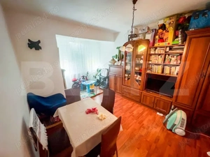 De vanzare: Apartament 3 Camere Decomandat si Modificat - imagine 3