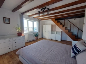 !zona Centrala, etaj 1, decomandat, spatios, Parcare, Centrala Gaz - imagine 2