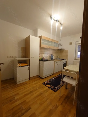 !zona Centrala, etaj 1, decomandat, spatios, Parcare, Centrala Gaz - imagine 8