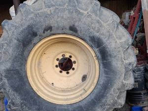 Cauciucuri combina New Holland