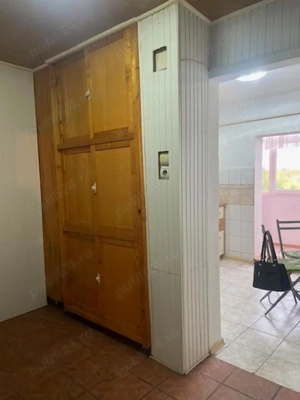 Inchiriez apartament , 2 camere , decomandat , etaj 2 , str.Timisorii nr.110