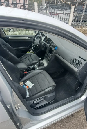 Vand sau schimb (cu auto 7 locuri), VW Golf 7, an 2015, diesel - imagine 6 Vand sau schimb (cu auto 7 locuri), VW Golf 7, an 2015, diesel - imagine 6