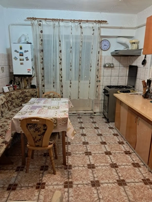 Vand apartament 4 camere in Vaslui - imagine 6