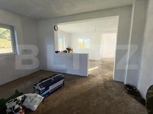 Casa construcție nouă suprafață de 140 mp o terasa de 30  și un teren de 7000 mp