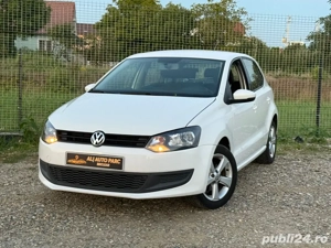 VW Polo 2013 1.6 tdi 105cp - imagine 3