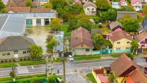 Casă individuală 160 mp, 1.200 mp teren, garaj și spațiu comercial