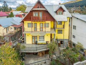 Casă spațioasă în Bușteni, cu vedere superbă către Munții Bucegi