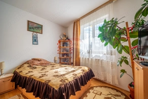 Casă spațioasă în Bușteni, cu vedere superbă către Munții Bucegi - imagine 10