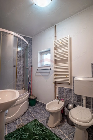 Casă spațioasă în Bușteni, cu vedere superbă către Munții Bucegi - imagine 11