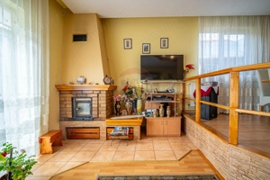 Casă spațioasă în Bușteni, cu vedere superbă către Munții Bucegi - imagine 6