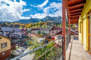 Casă spațioasă în Bușteni, cu vedere superbă către Munții Bucegi - imagine 17