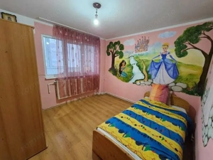 Apartament 4 camere, etaj 1 , Micro 18 - imagine 4